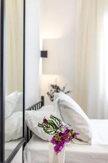Lucky Home Μαρμαρίς