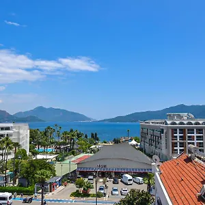  Otel Berry Bella
